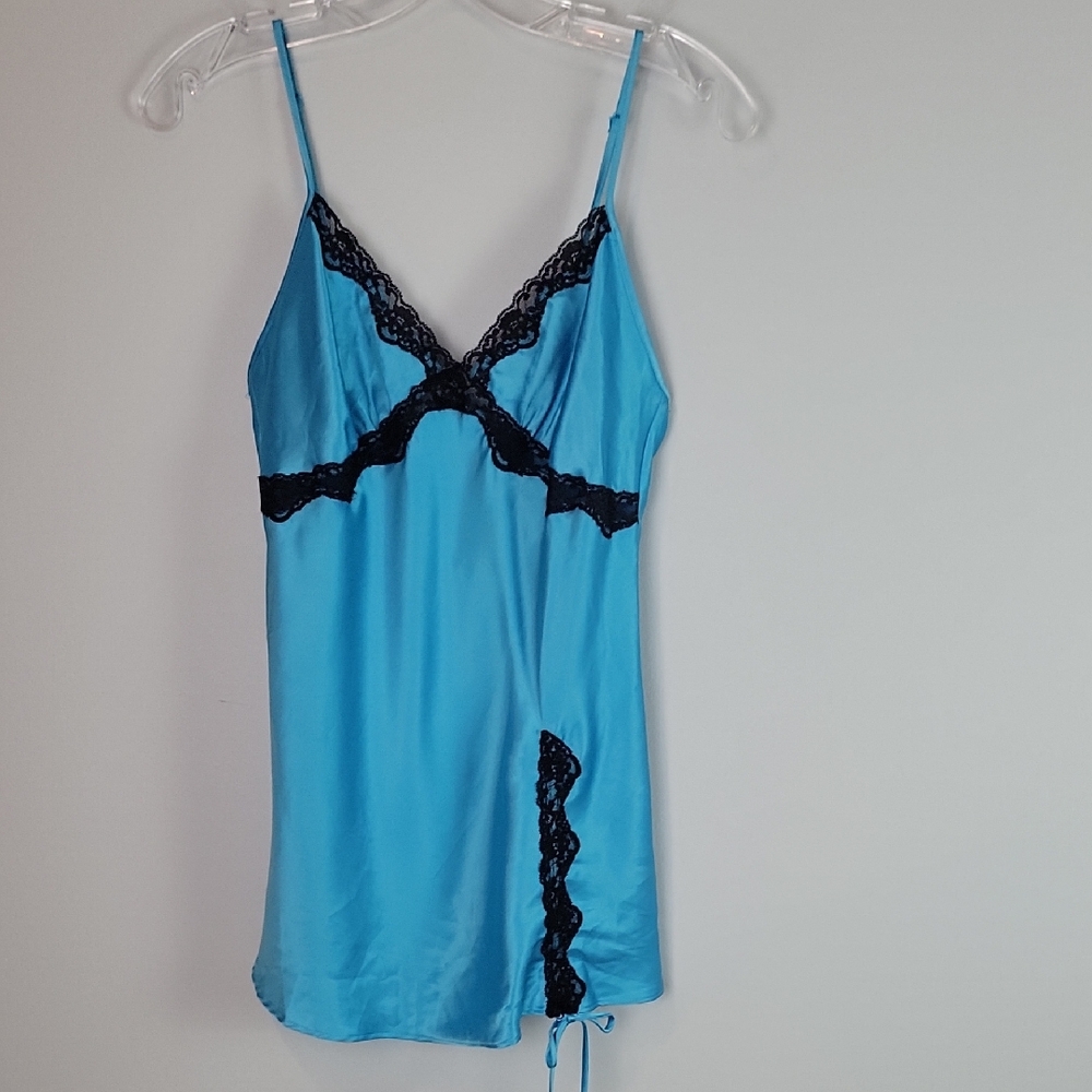 Victoria's Secret Y2K Blue Satin Black Lace chemise / tunic top size small - Picture 2 of 10
